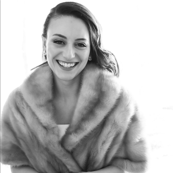 Meet your Posher, Katie - Picture 1 of 1